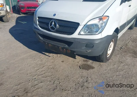 2011 Mercedes-Benz Sprinter 2500 High Roof z USA, uszkodzony, nr VIN WD3PE8CB8B5603032